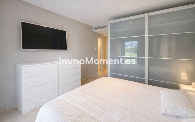 Resale - Apartment - Manilva - La Duquesa