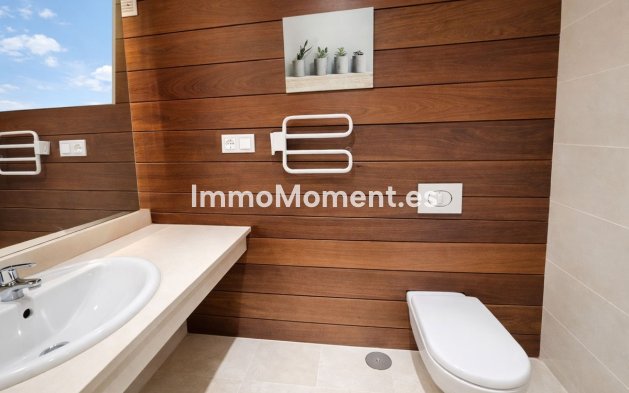 Resale - Apartment - Manilva - La Duquesa