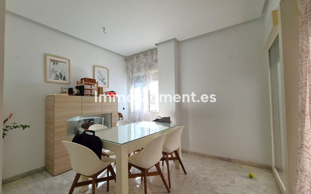 Wiederverkauf - Wohnung - Estepona  - Estepona Centro