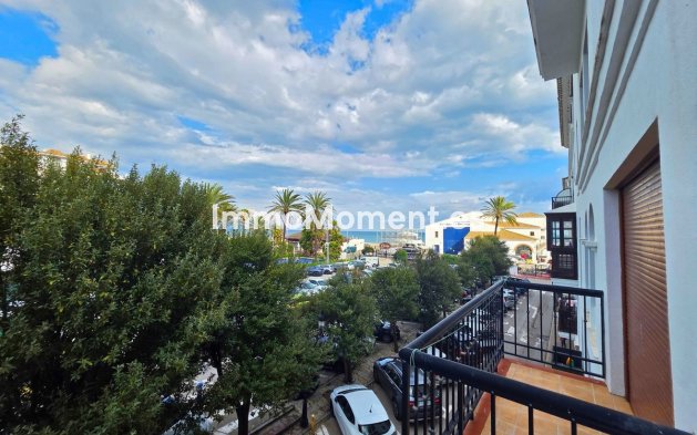 Resale - Apartment - Manilva - La Duquesa