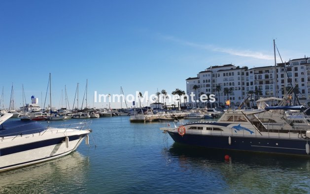 Resale - Apartment - Manilva - La Duquesa