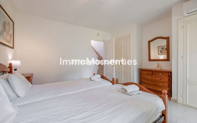 Revente - Maison mitoyenne - Estepona  - Estepona Centro