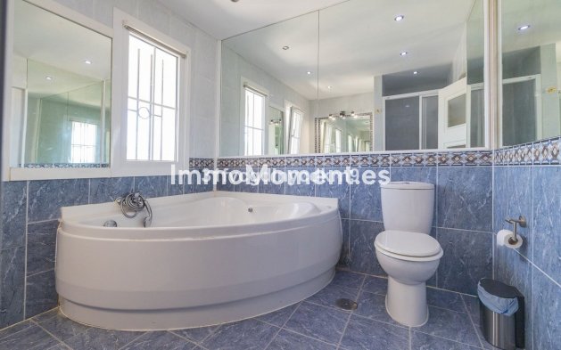 Wiederverkauf - Villa - Estepona  - Estepona Centro