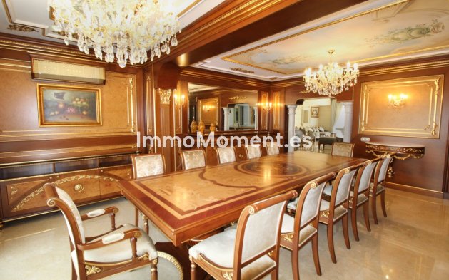 Wiederverkauf - Freistehende Villa - Marbella - Guadalmina Baja
