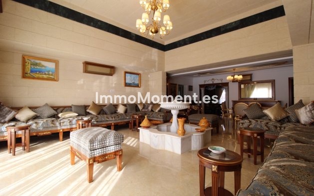 Wiederverkauf - Freistehende Villa - Marbella - Guadalmina Baja