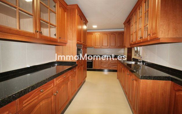 Wiederverkauf - Freistehende Villa - Marbella - Guadalmina Baja