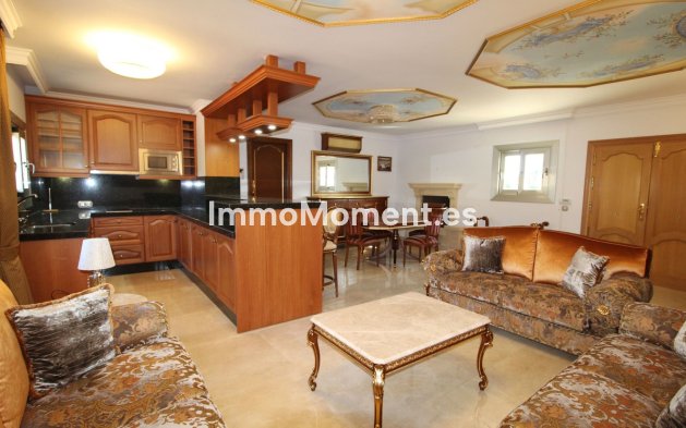 Wiederverkauf - Freistehende Villa - Marbella - Guadalmina Baja