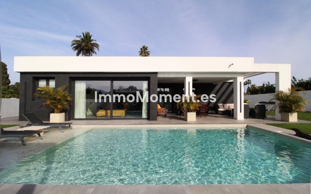 Resale - Villa - Marbella - San Pedro de Alcántara