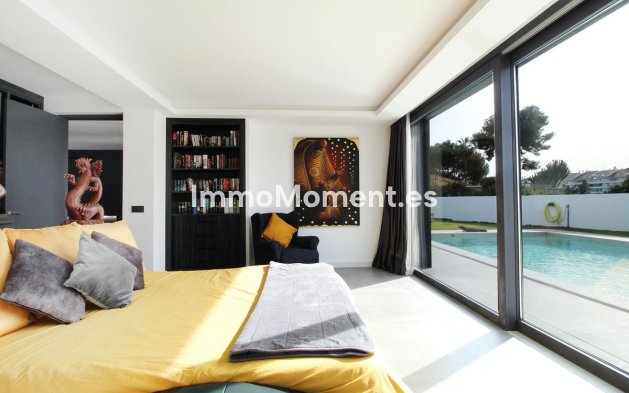 Resale - Villa - Marbella - San Pedro de Alcántara