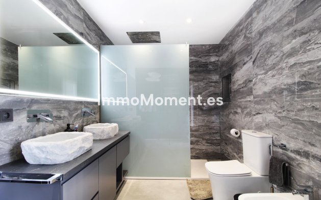 Resale - Villa - Marbella - San Pedro de Alcántara