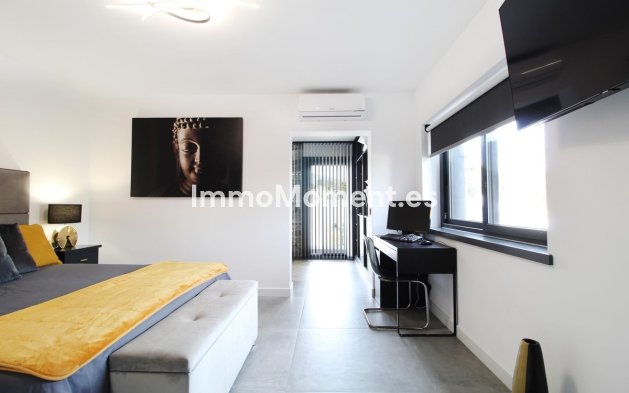 Resale - Villa - Marbella - San Pedro de Alcántara