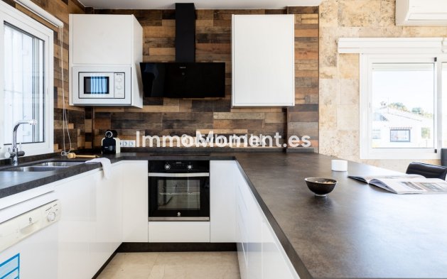 Resale - Villa - Benalmadena - La Capellania