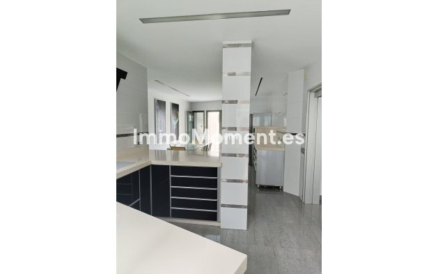 Wiederverkauf - Villa - Benalmadena - Benalmadena Centro