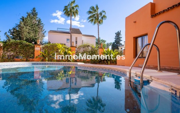 Revente - Appartement - Estepona  - Estepona Centro