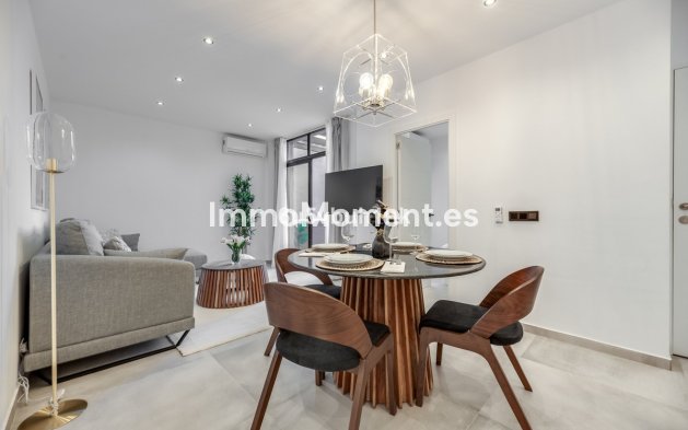 Revente - Appartement - Estepona  - Estepona Centro