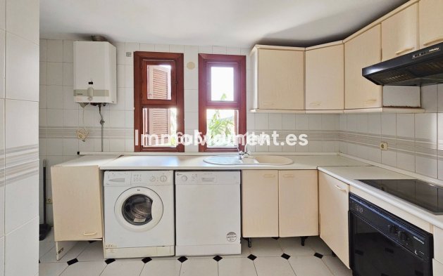 Revente - Maison mitoyenne - Estepona  - Estepona Centro