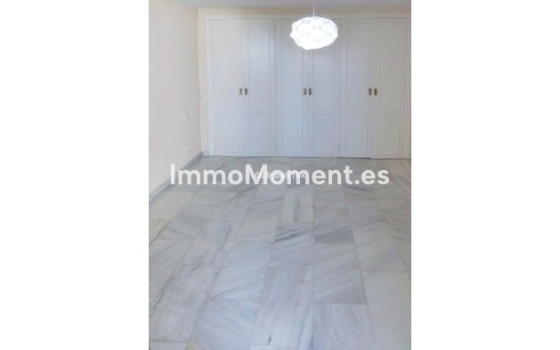 Revente - Maison mitoyenne - Estepona  - Estepona Centro