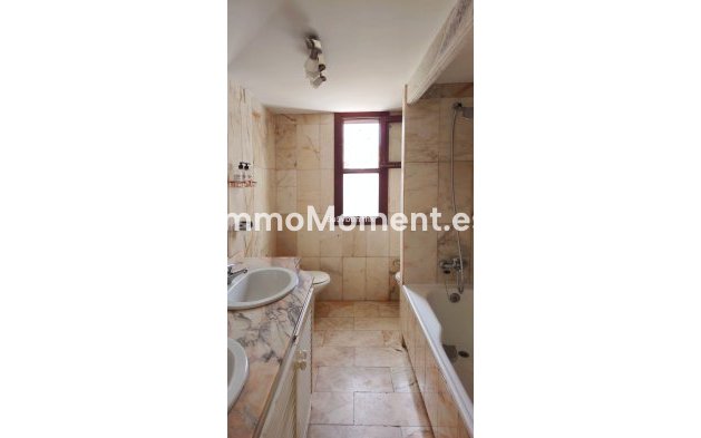 Revente - Maison mitoyenne - Estepona  - Estepona Centro