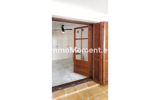 Revente - Maison mitoyenne - Estepona  - Estepona Centro