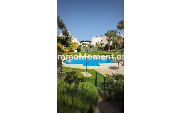 Revente - Maison mitoyenne - Estepona  - Estepona Centro