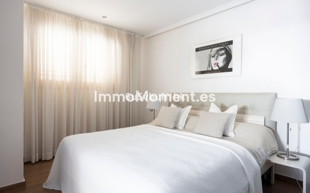 Wiederverkauf - Wohnung - Marbella - Puerto Banús
