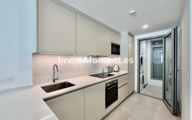 Resale - Apartment - Marbella - Elviria