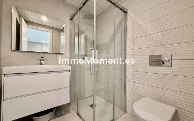 Resale - Apartment - Marbella - Elviria