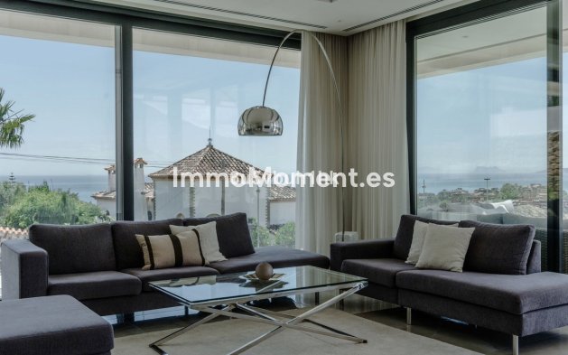 Resale - Villa - Estepona - Estepona Centro