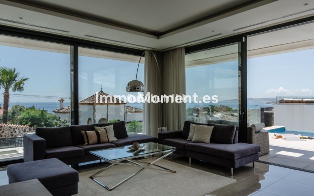 Resale - Villa - Estepona - Estepona Centro