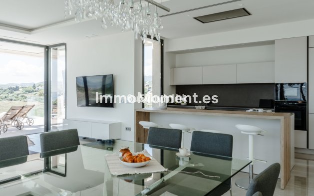 Resale - Villa - Estepona - Estepona Centro