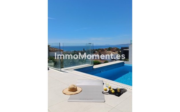 Resale - Villa - Estepona - Estepona Centro