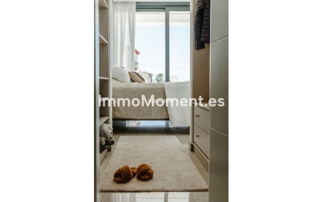 Resale - Villa - Estepona - Estepona Centro