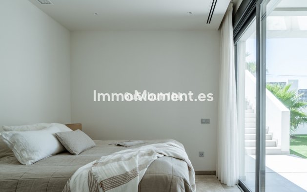 Resale - Villa - Estepona - Estepona Centro