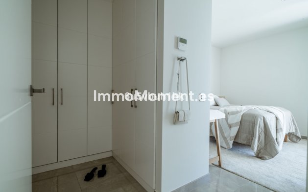 Resale - Villa - Estepona - Estepona Centro