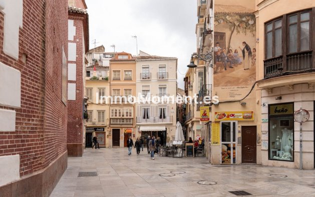 Wiederverkauf - Wohnung - Málaga - Centro Histórico