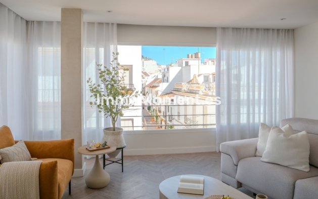 Resale - Apartment - Estepona - Estepona Centro