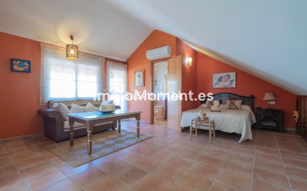 Wiederverkauf - Villa - Fuengirola - Fuengirola Centro