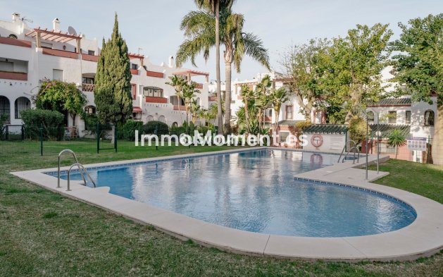 Revente - Maison mitoyenne - Estepona  - Estepona Centro