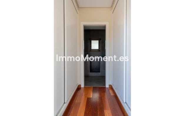Wiederverkauf - Freistehende Villa - Málaga