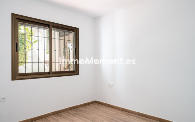 Resale - Apartment - Fuengirola - Los Pacos