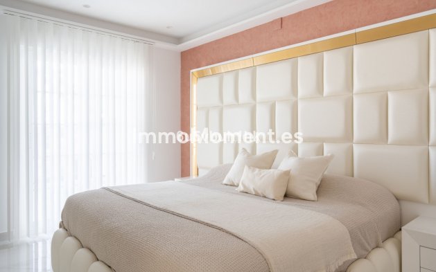 Revente - Maison mitoyenne - Marbella - La Mairena