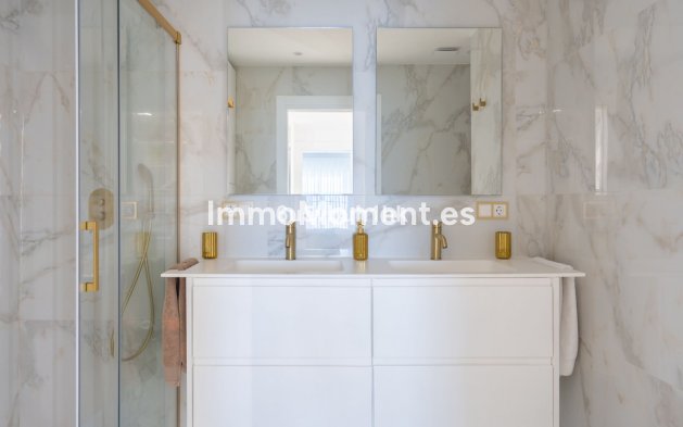 Revente - Maison mitoyenne - Marbella - La Mairena