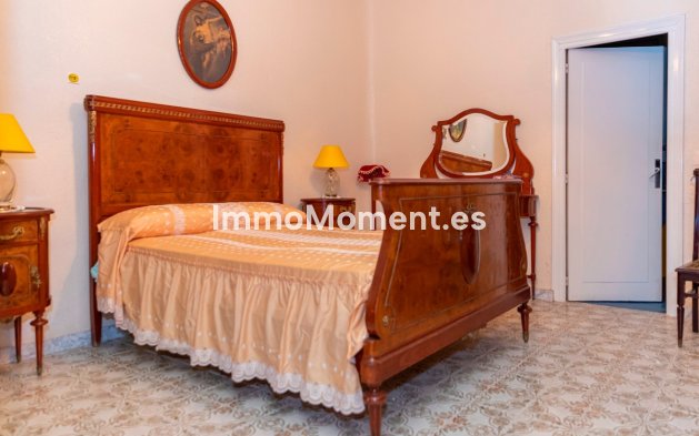 Resale - Villa - Yecla - Yecla Centro