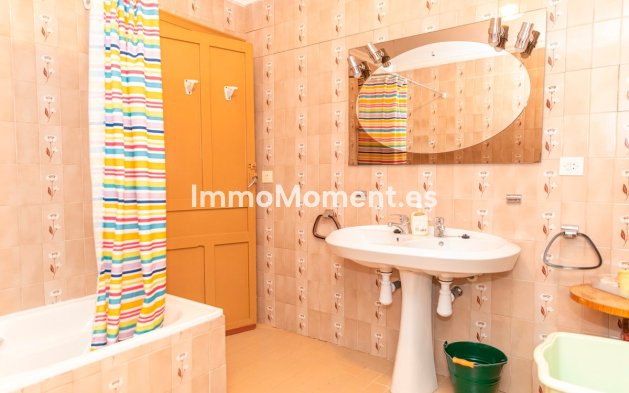 Resale - Villa - Yecla - Yecla Centro