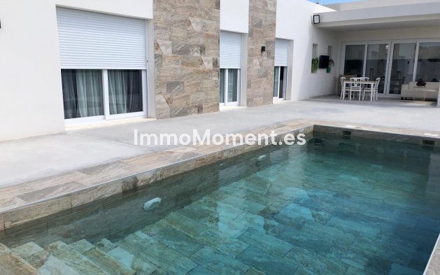 Revente - Villa - Pinoso - Pinoso Centro