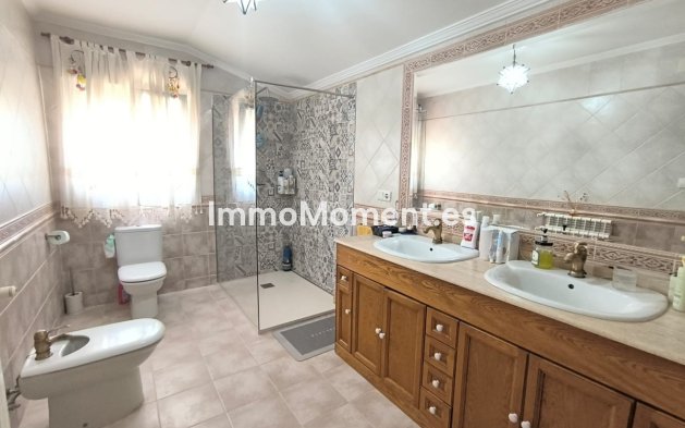 Resale - Villa - Yecla - Yecla Centro