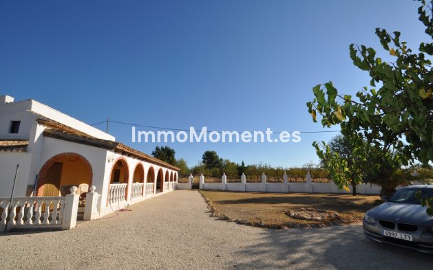 Revente - Maison de campagne - Pinoso - Pinoso Centro