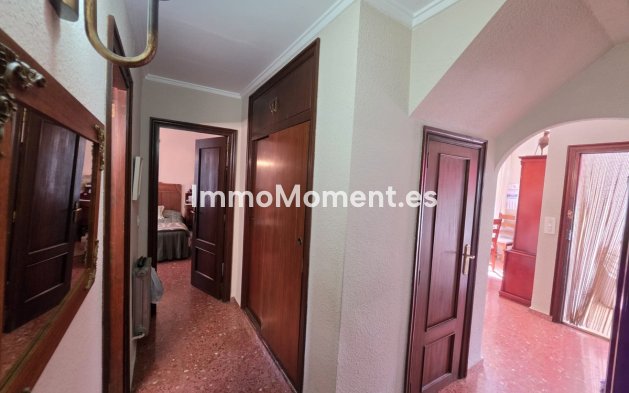 Resale - Villa - Elda - Elda Centro