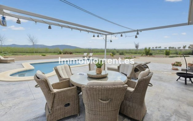 Revente - Villa - Pinoso - Pinoso Centro