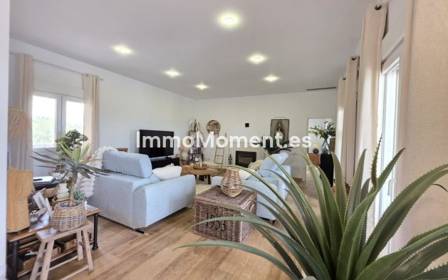 Revente - Villa - Pinoso - Pinoso Centro